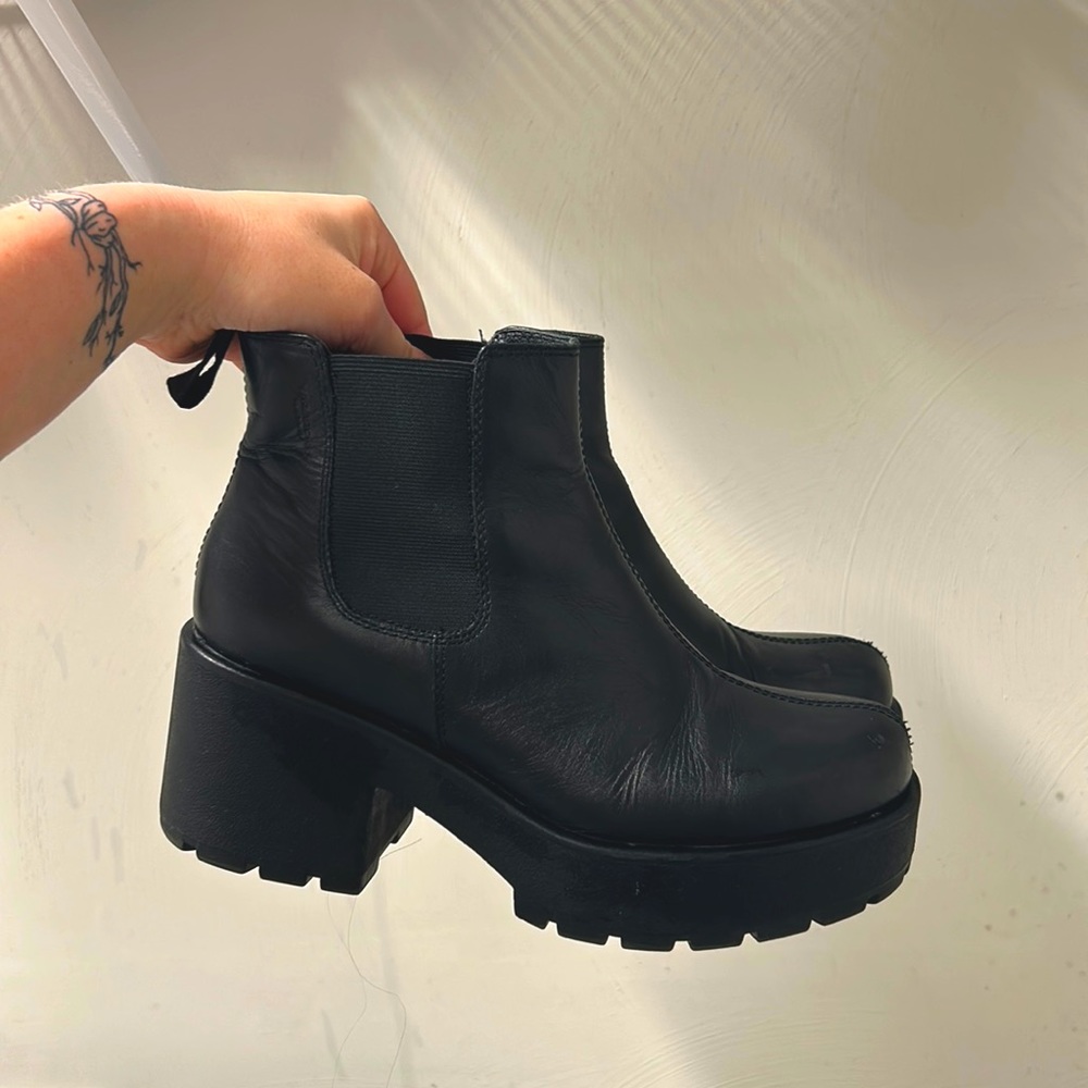 Vagabond Dioon Chelsea platform boot